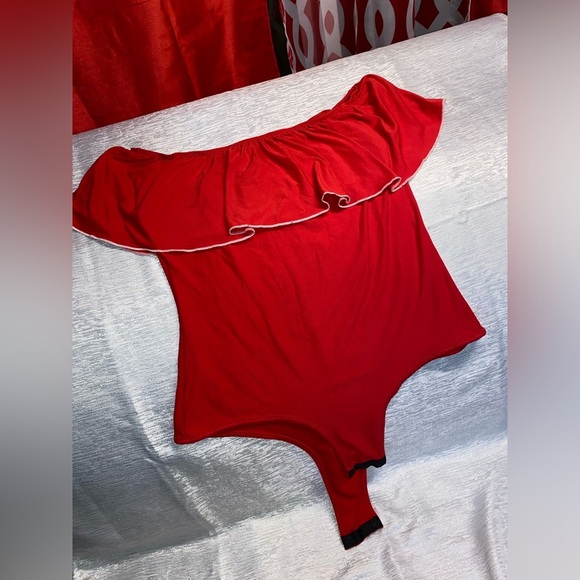 Marci Bodysuit 🌷🌷🌷 - Picture 1 of 3